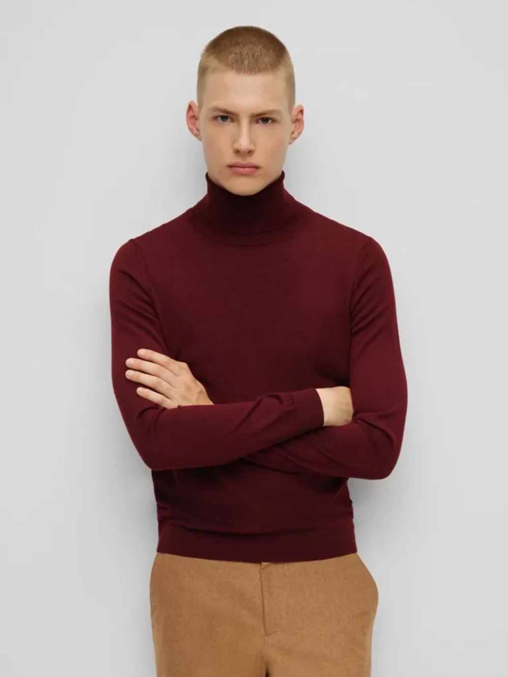 Hugo Boss BOSS Slim Fit Taffine 100% Merino Wool Turtleneck Sweater Size Medium